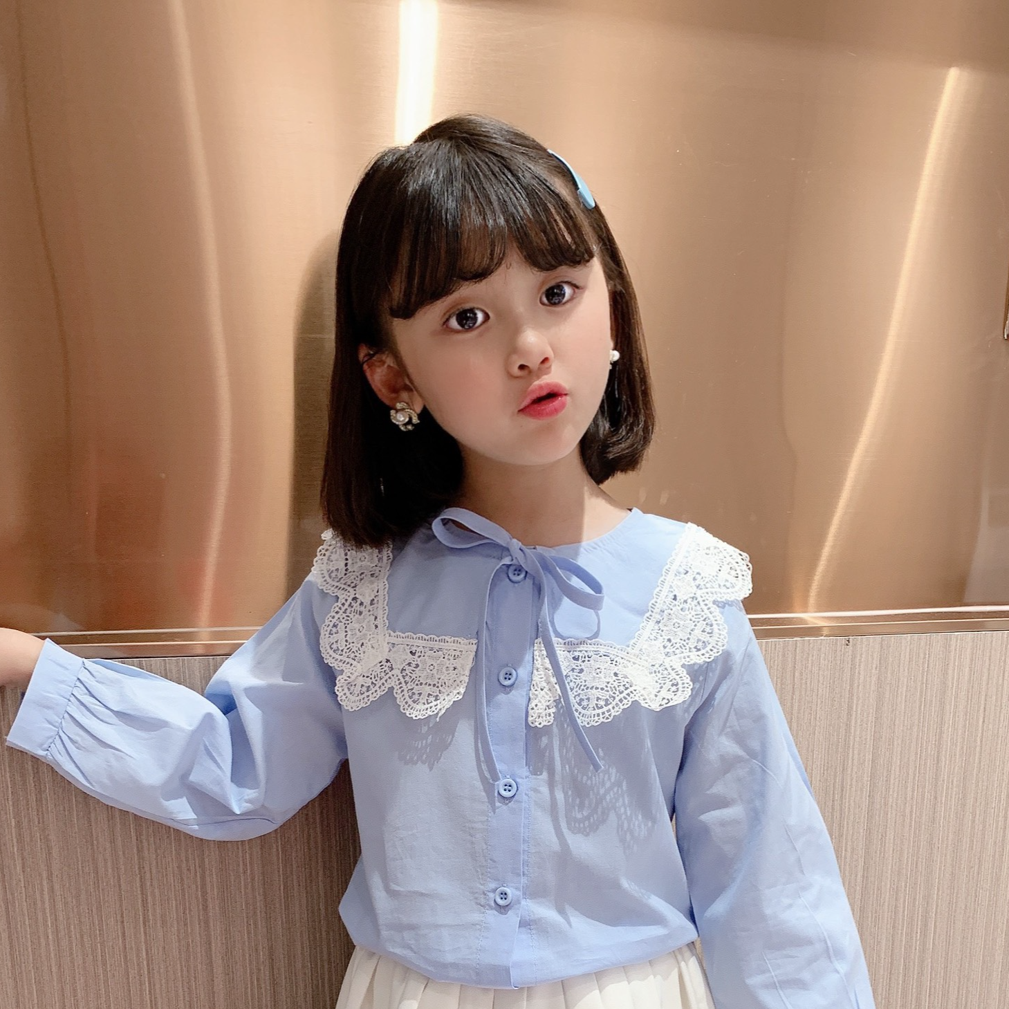 Áo sơ mi bé gái dài tay cổ phối ren 3-8 tuổi chất liệu vải thô cao cấp kiểu dáng thời trang