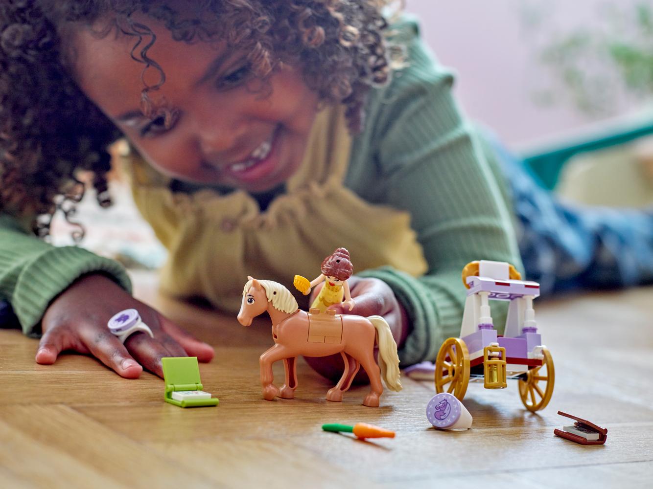 Đồ Chơi Lắp Ráp Cỗ Xe Ngựa Phiêu Lưu Của Belle - Belle's Storytime Horse Carriage - Lego Disney Princess 43233 (62 Mảnh Ghép)