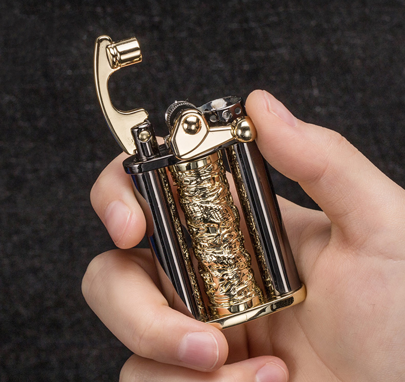 Vỏ Hột Quẹt Bật Lửa Xăng Đá Zorro Z629 Thiết Kế Đẹp Độc Lạ Họa Tiết Rồng Cuốn Sang Trọng - Dùng Xăng Bấc Đá Cao Cấp