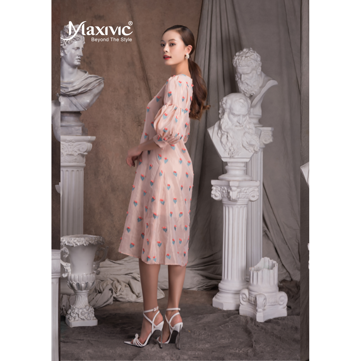 Đầm Voan Chữ A Strawberry Clump Tay Lồng Đèn Maxivic M082226
