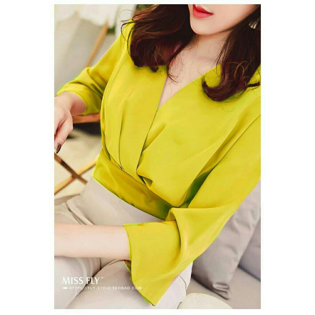 ÁO CỔ V BO EO