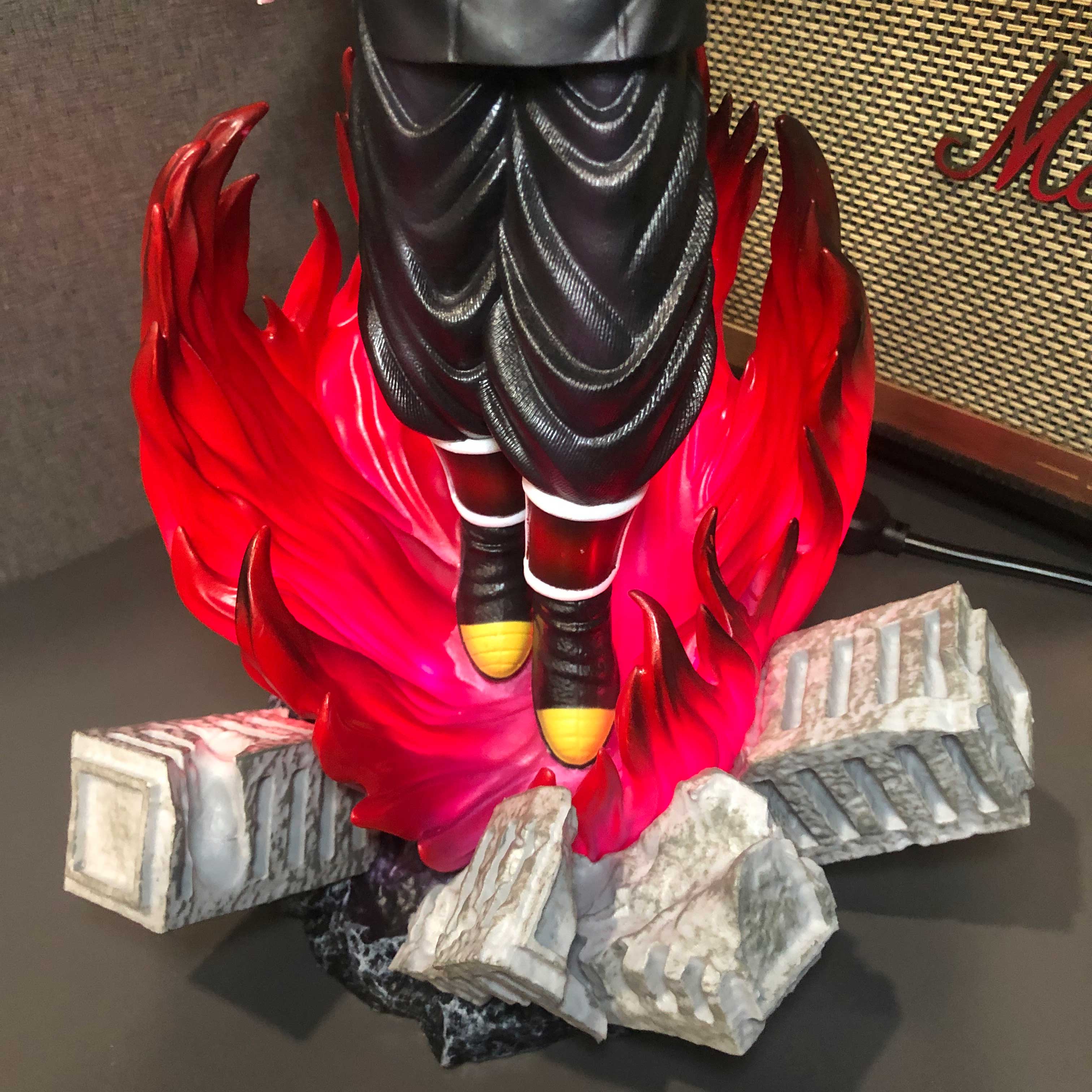 Mô hình Black Goku SSJ3 30 cm có LED  - Dragon Ball