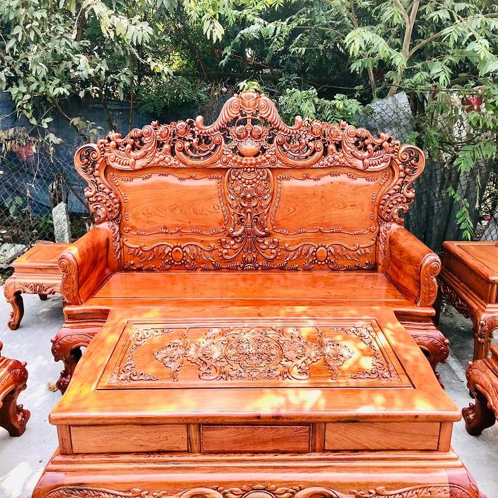 Bộ bàn ghế hoàng gia Louis vách trơn gỗ hương đá ( Chị Thuỷ - Hải Phòng )