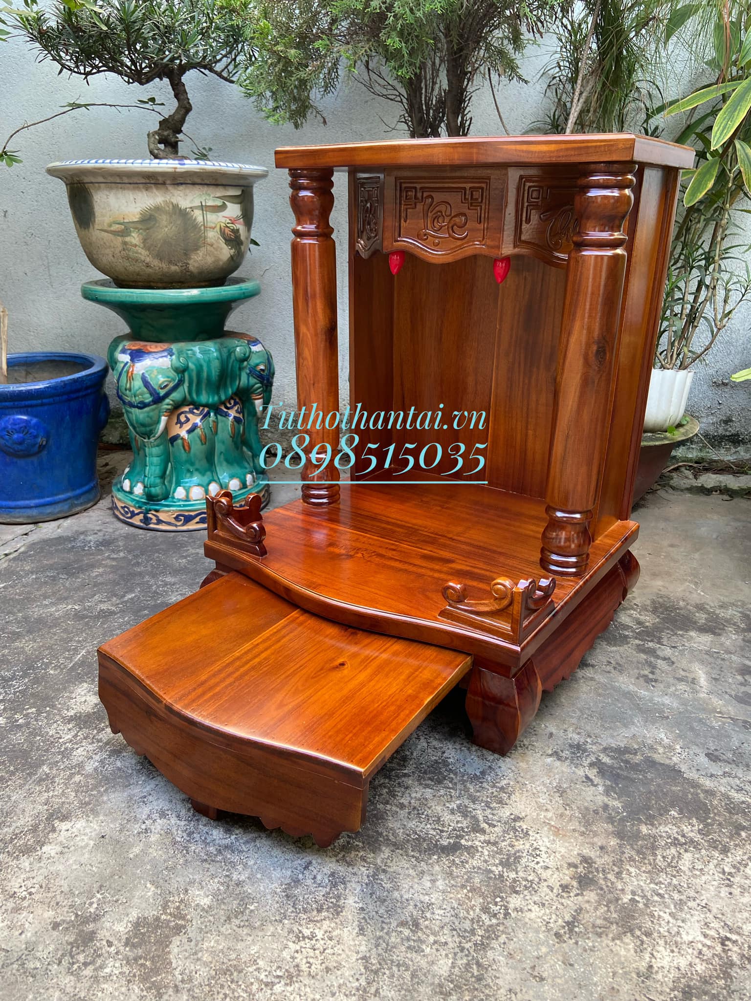 Bàn thờ thần tài gỗ Tràm cột Tròn trơn 48 X 68cm