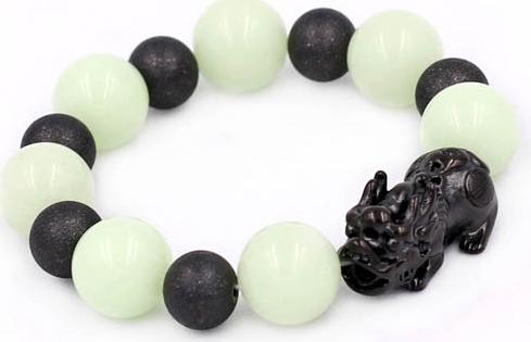 Chuỗi tay đá dạ quang 16 ly tỳ hưu inox đen VCDDQSBETHE16 - Vòng chuỗi tay đá phong thủy