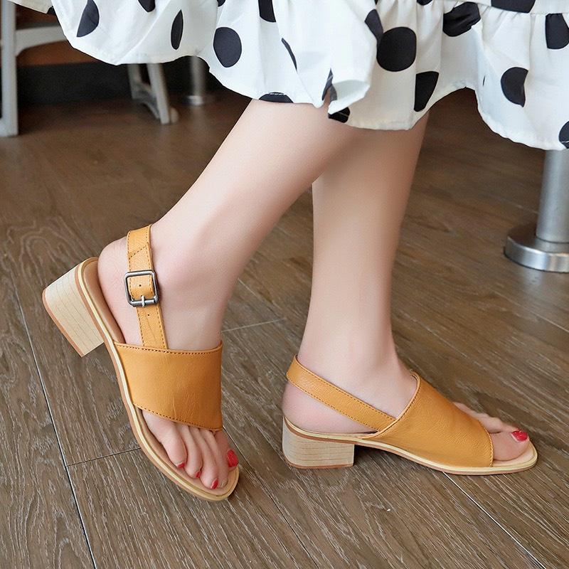 Sandal Nữ Gót Vuông Chất Liệu Da Si Mềm Cao Cấp, Đế Cao Su Chuyên Dùng Cho Xuất Khẩu Không Trơn Trượt 027