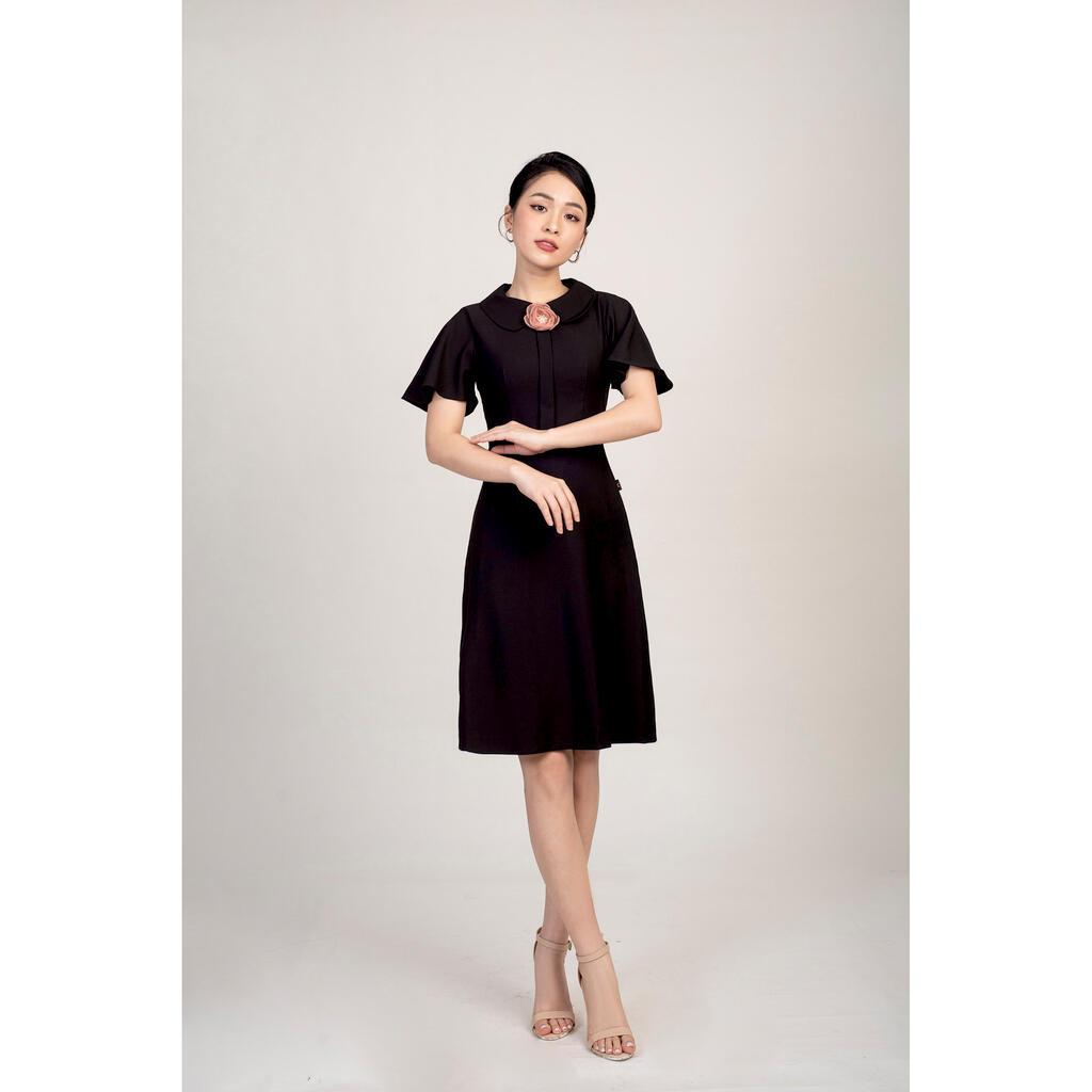 Đầm Suông Tay Hến Đính Hoa Cổ MMOutfit D11201401