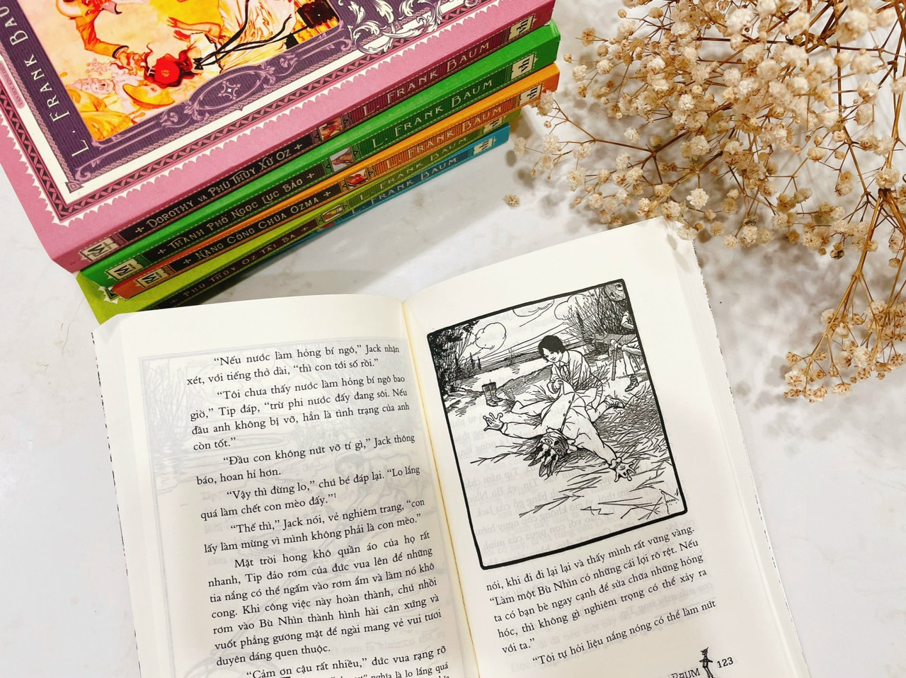 DOROTHY VÀ XỨ OZ DIỆU KỲ - L. Frank Baum - Nguyễn Thị Hạnh dịch - Phuc Minh Books - NXB Văn học
