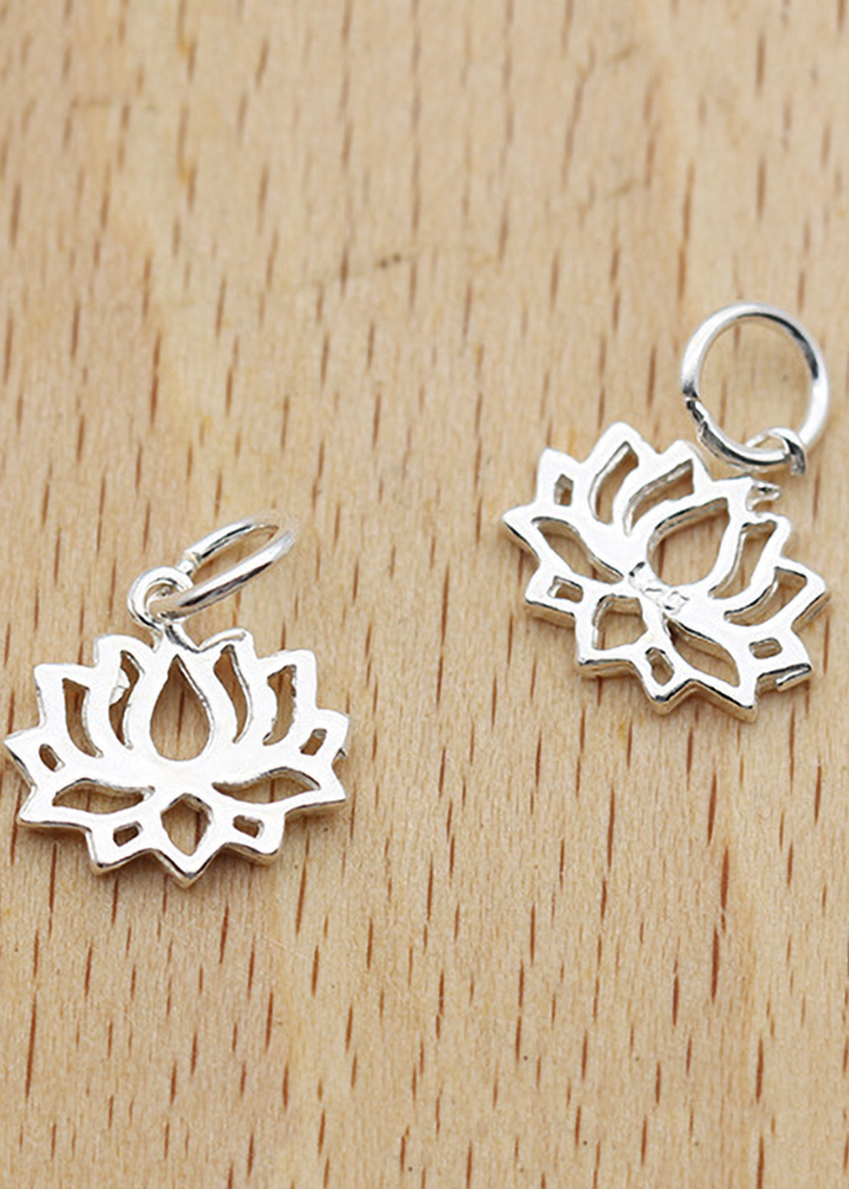 Combo 3 cái charm bạc hình hoa sen treo - Ngọc Quý Gemstones