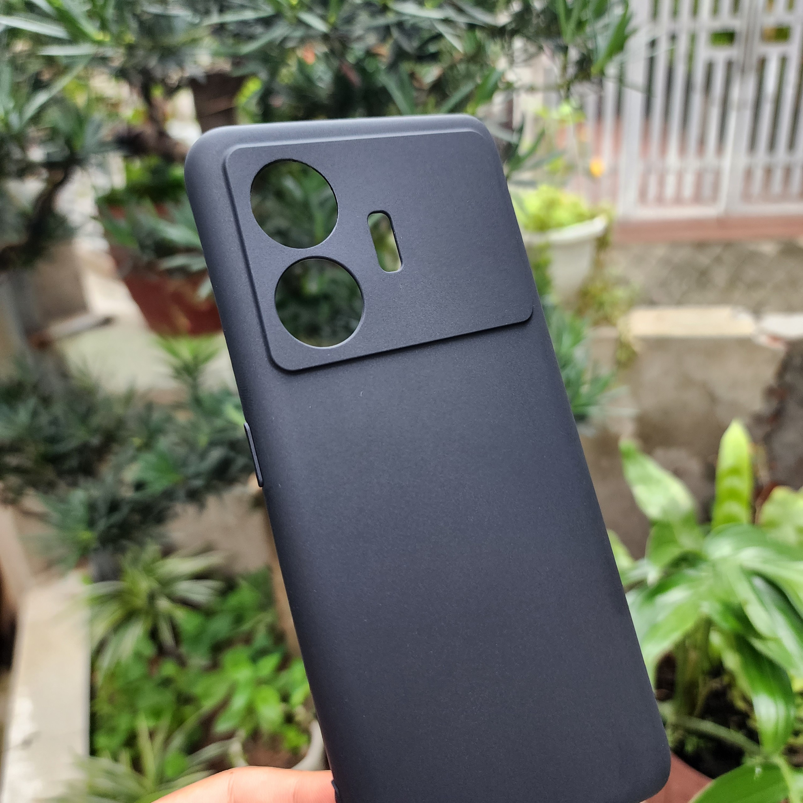 Ốp Lưng Dẻo cho Relame GT Neo 5 SE 5G - Chống Bẩn TPU Đen Nhám Mịn, Chống Bám Vân Tay, Có Gờ Bảo Vệ Camera.