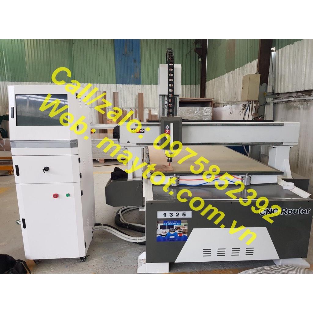 Máy cắt CNC 1 đầu model 1325 hút chân không, chốt định vị, sài hệ thống Shanglong (giá tham khảo liên hệ)