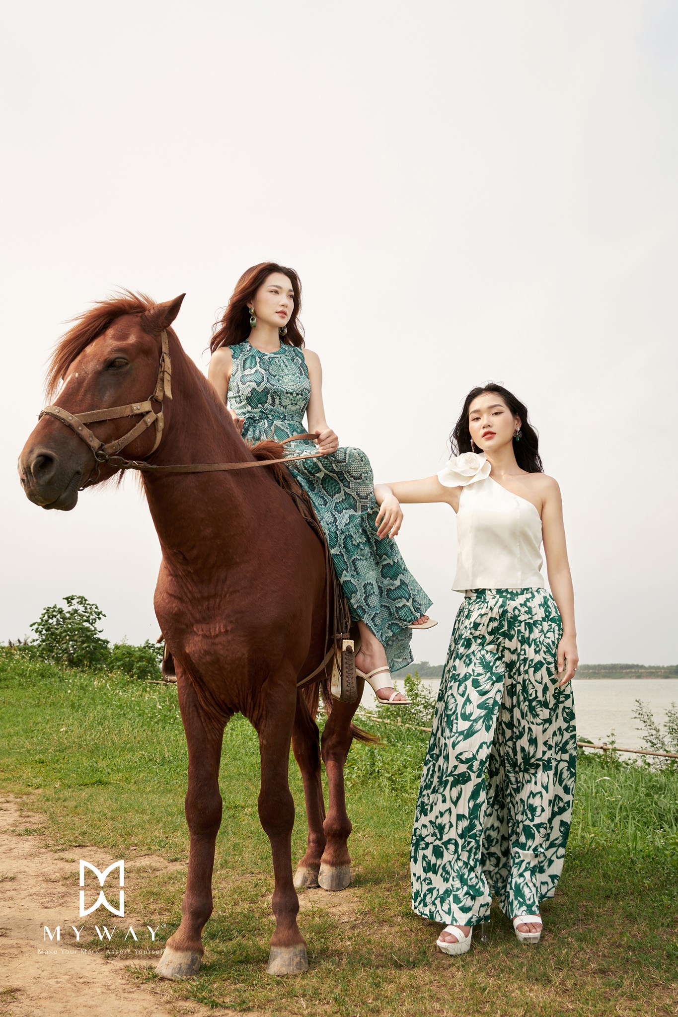 Quần Họa Tiết Nữ MY WAY Ống Rộng Sang Trọng 9MQB0102