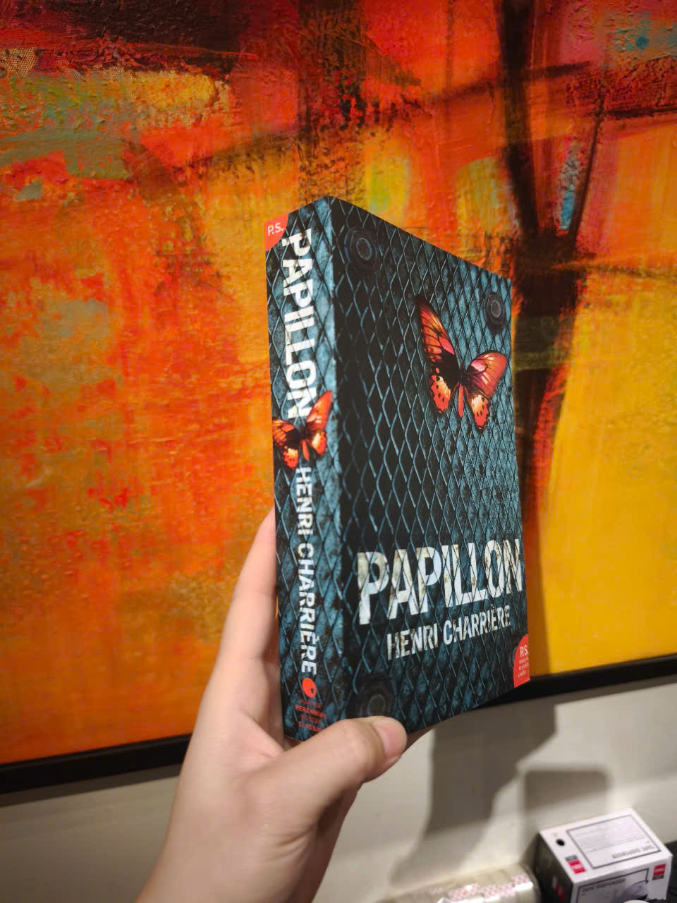 Sách - Papillon (Harper Perennial Modern Classics): The harrowing autobiography crime resilience memoir of survival by Henri Charriere 