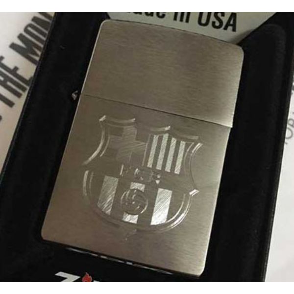 Bật Lửa ZIPPO KHẮC LOGO FC BARCELONA 03 – ZIPPO 200.BAR03