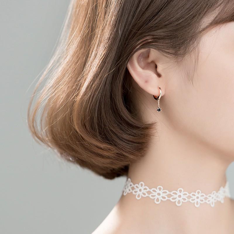 Khuyên tai bạc Ý s925 gắn đá Zircon đen thả dài G5925 - AROCH Jewelry