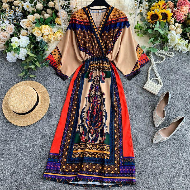 Váy Du Lịch Thổ Cẩm Cổ V