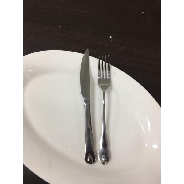 Bộ Dao Nĩa ăn bít tết, Inox cao cấp sáng bóng, tinh tế, thiết kế sang trọng.