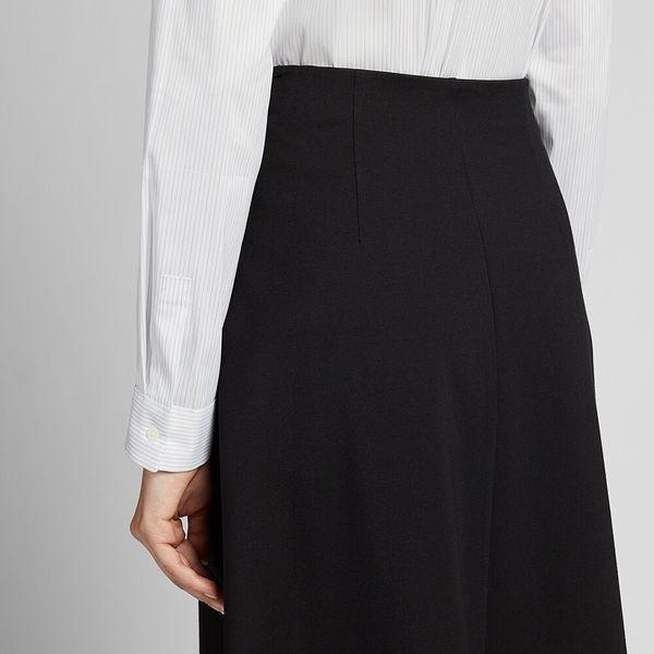 Chân váy xòe UNI Women mã 421950 màu đen