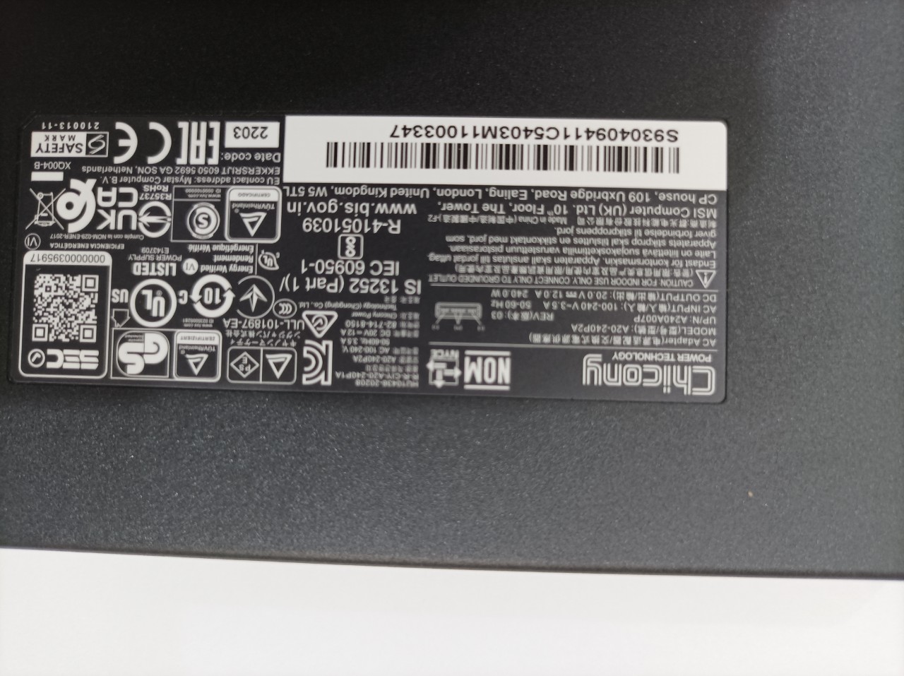 Sạc dành cho Laptop MSI Creator Z16P B12UGST-042 ADP-240EB D Z17 A12U A12UHT A12UHST 240W TIP USB