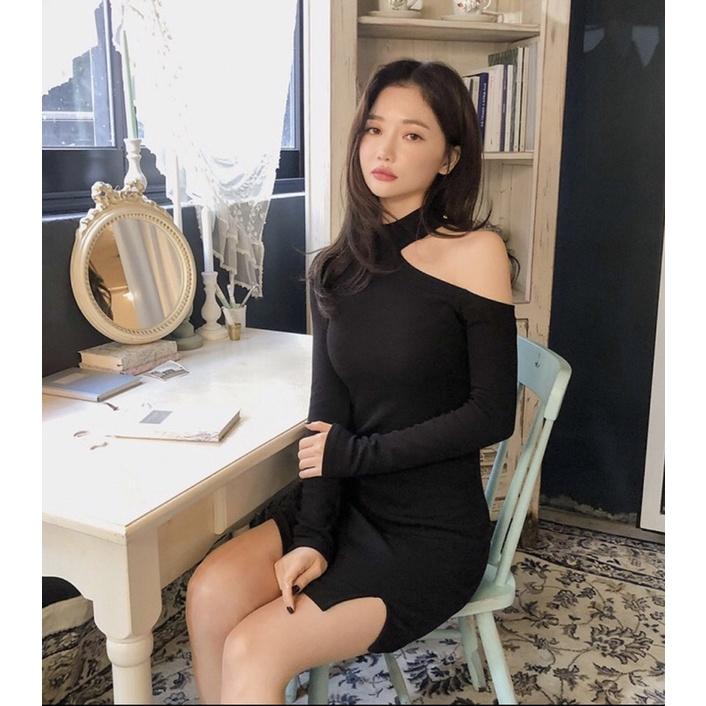 F576 Đầm ôm body khoét bẹt vai trái cổ trụ đứng 3cm tay