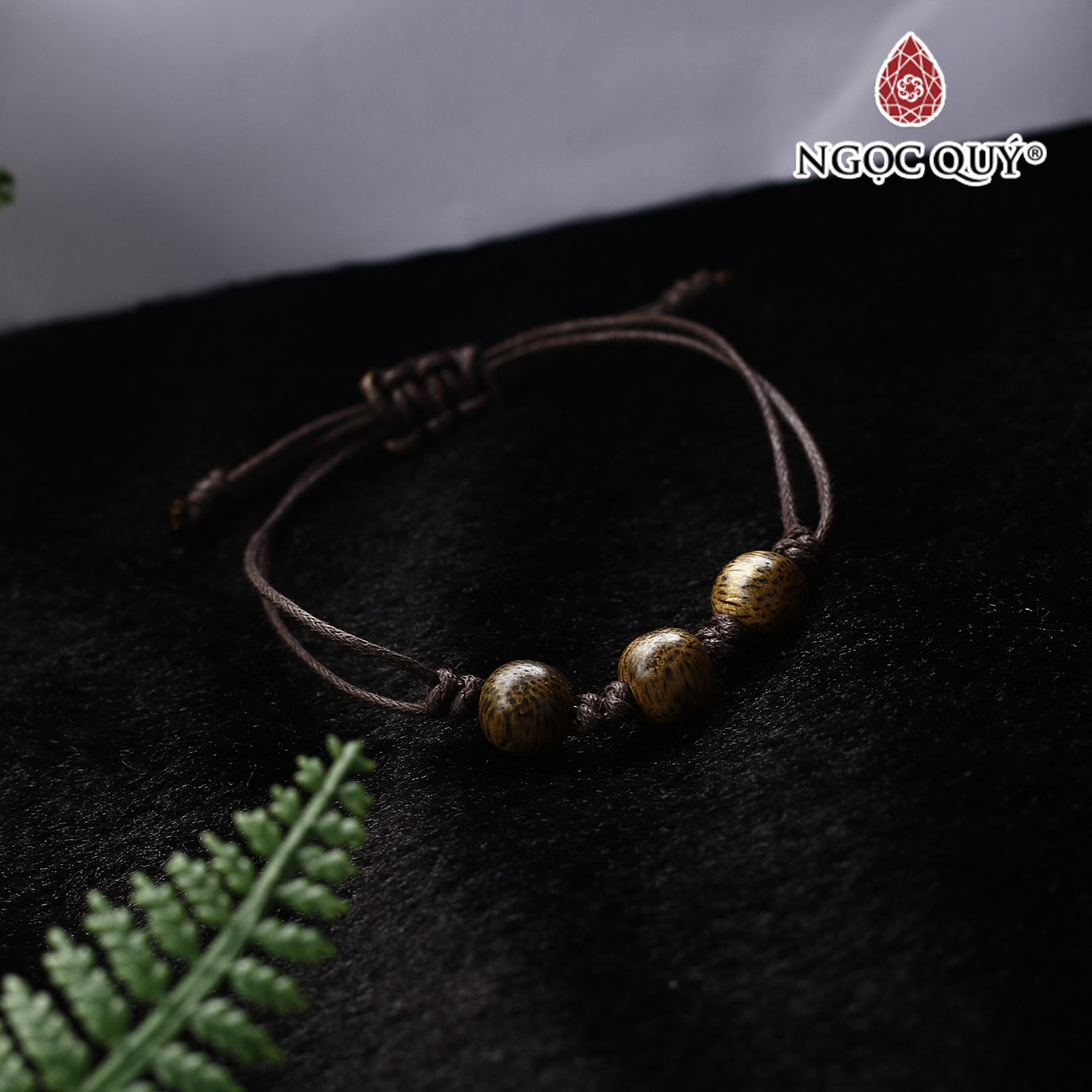Vòng trầm tốc thắt dây - Ngọc Quý Gemstones