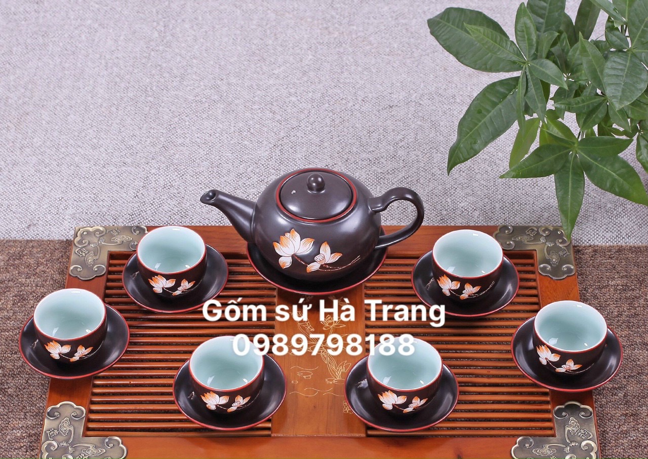 Bộ trà gốm sứ Bát Tràng cao cấp men nâu khắc sen chìm