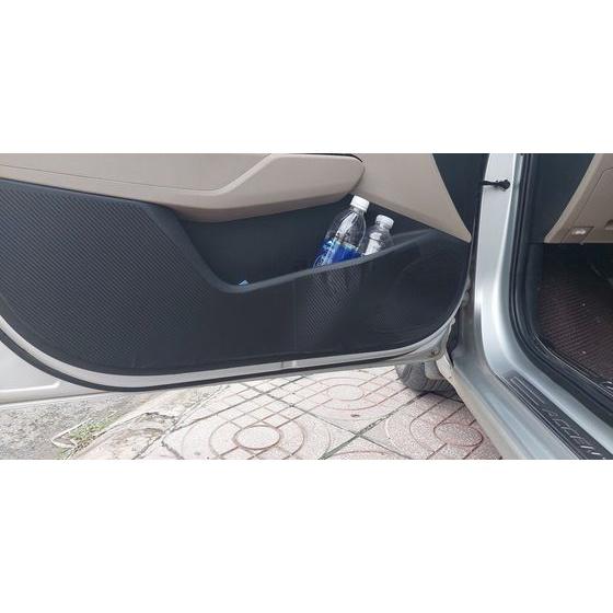 Miếng dán Dcan chống xước vân carbon tappi cửa xe hơi cho xe Huyndai Accent đời 2017 +