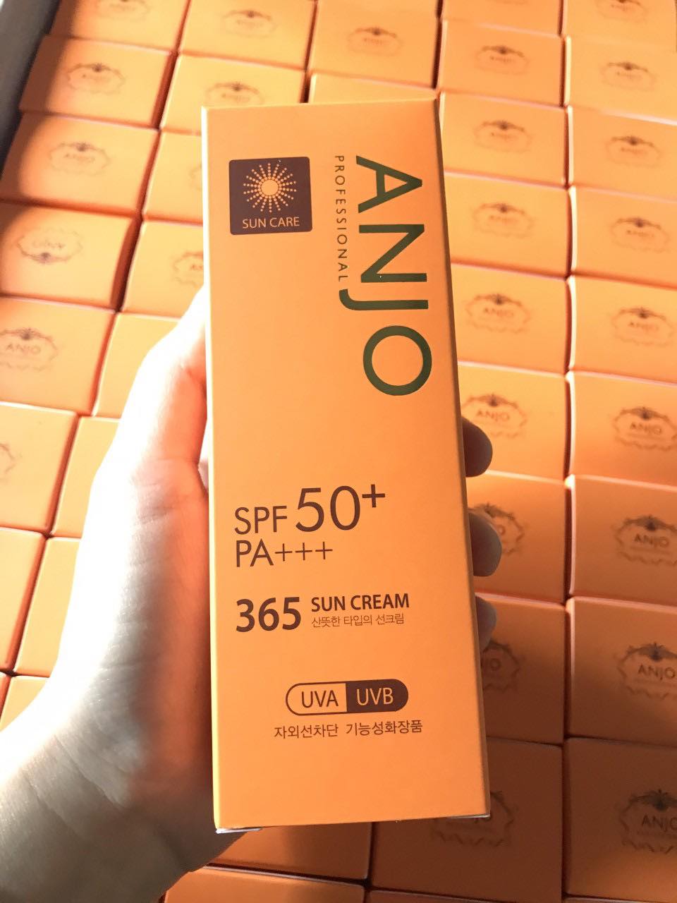 Kem chống nắng mặt và thân ANJO PROFESSIONAL SPF50 PA+++