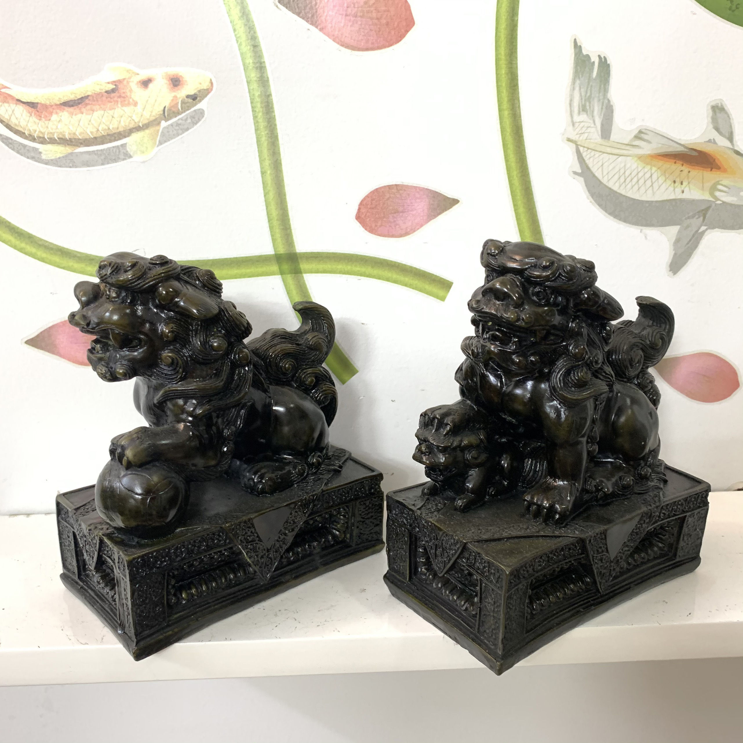 Cặp 2 tượng đá kỳ lân trang trí phong thủy bàn làm việc có đế dùng hóa sát cải vận - Chiều cao 15cm - Màu nâu đen