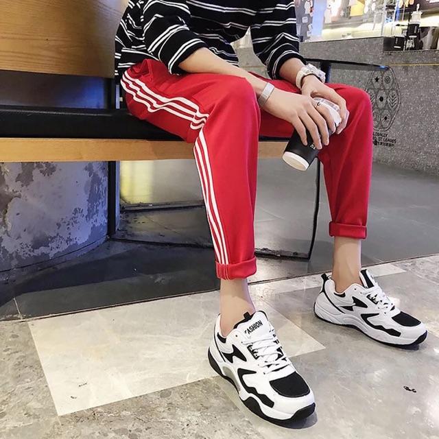 QUẦN JOGGER THỂ THAO SỌC TRẮNG