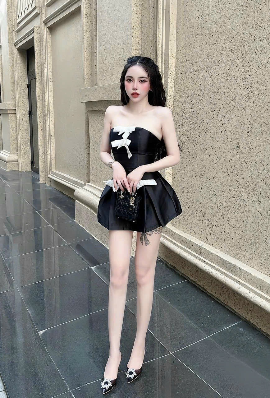 Set áo cúp ngực nhọn đính nơ tapta phối chân váy