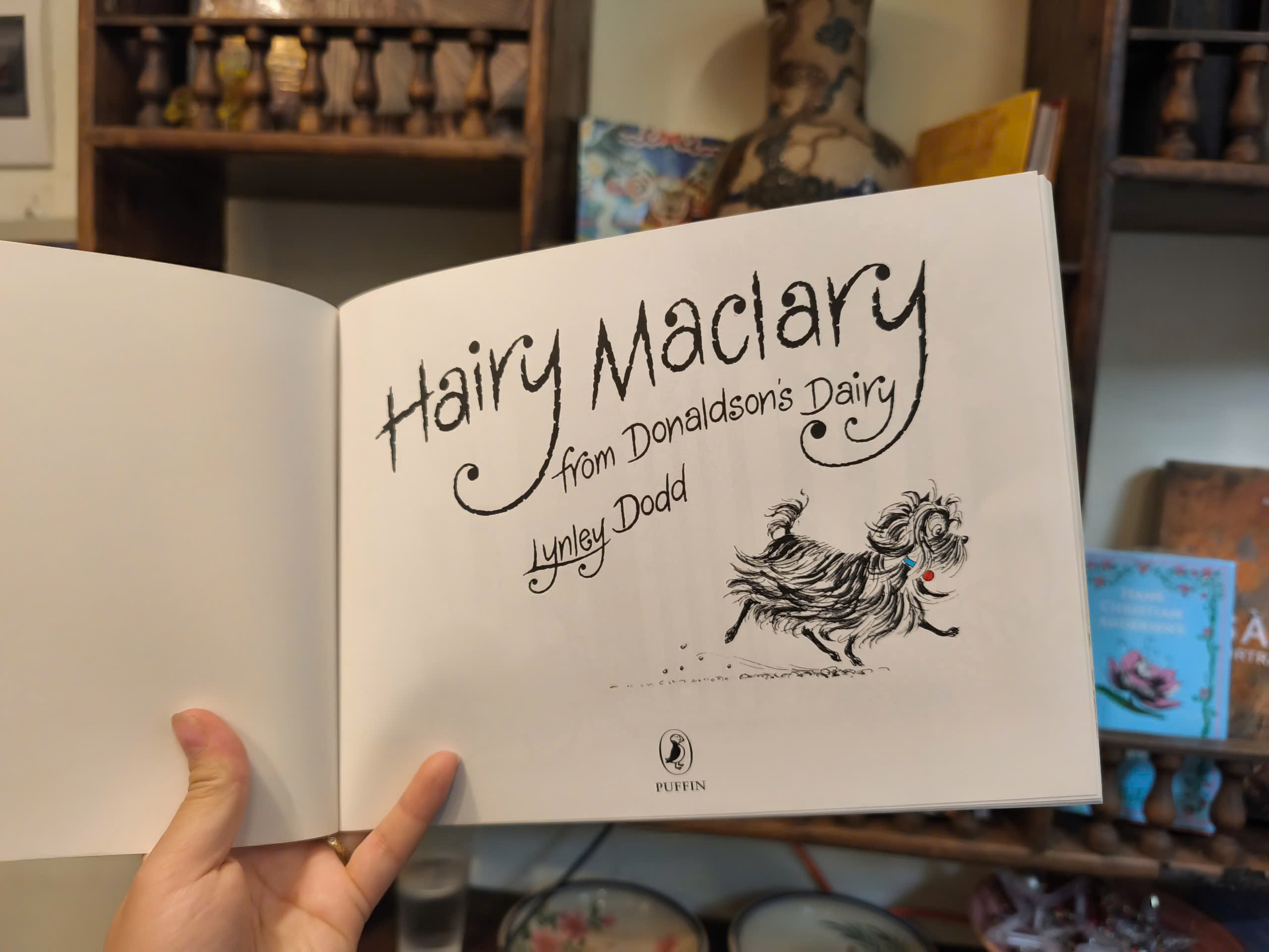 Sách - Hairy Maclary From Donaldson's Dairy by Lynley Dodd