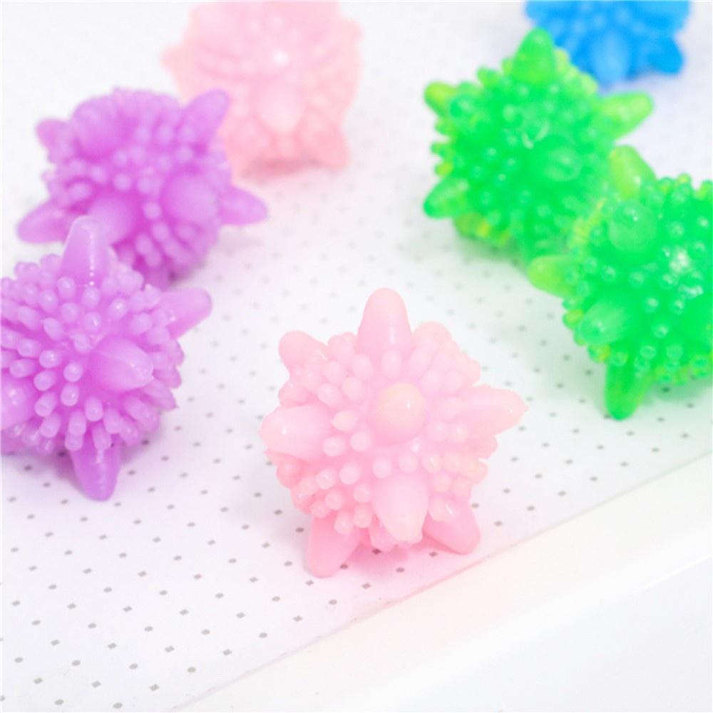 Quả cầu gai giặt quần áo giúp quần áo giặt được sạch sẽ và thơm hơn