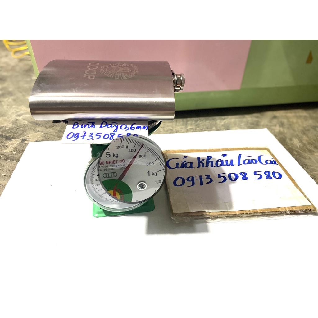 Bình đựng nước 1Lit Inox 304 cccp kèm bao da như hình, hàng dày 0,6mm có tặng 1 LY+ 1 PHỄU