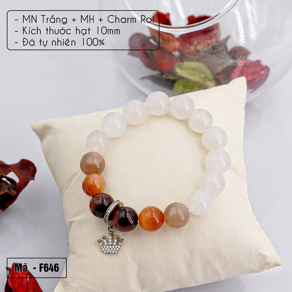 Vòng tay phong thủy Mã Não trắng 10mm + Mắt Hổ + Charm roi