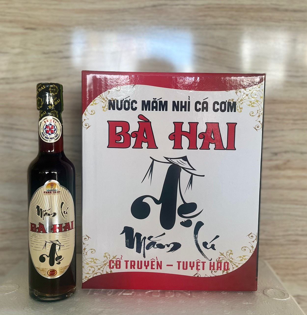 Thùng nước mắm lú Bà Hai (6 x 330ml)