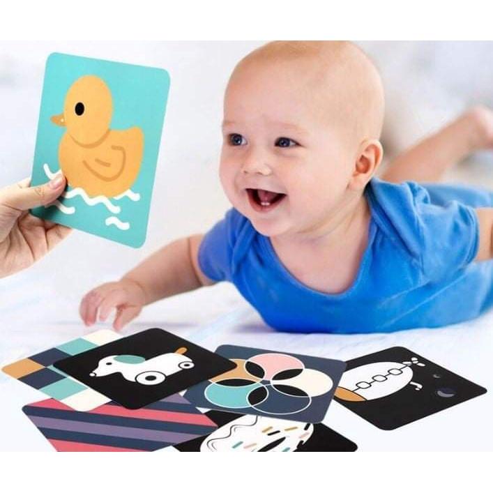 Combo 4 tập Thẻ Flash Card Kích Thích Thị Giác Cho Bé 0-1 Tuổi giúp bé phát triển thị giác, màu sắc