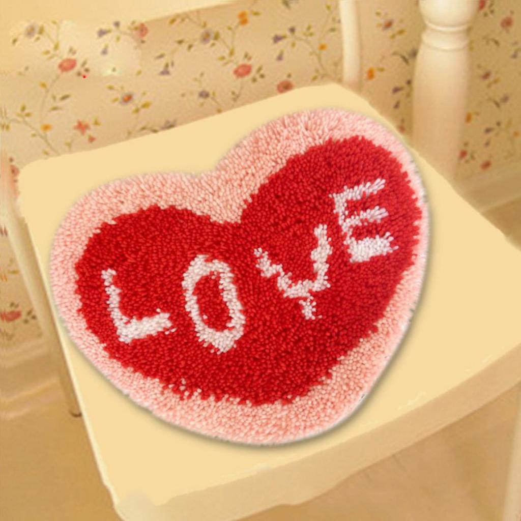 1 Set Latch Hook Rug Making Kits for Adults Heart Pattern Cushion Embroidery