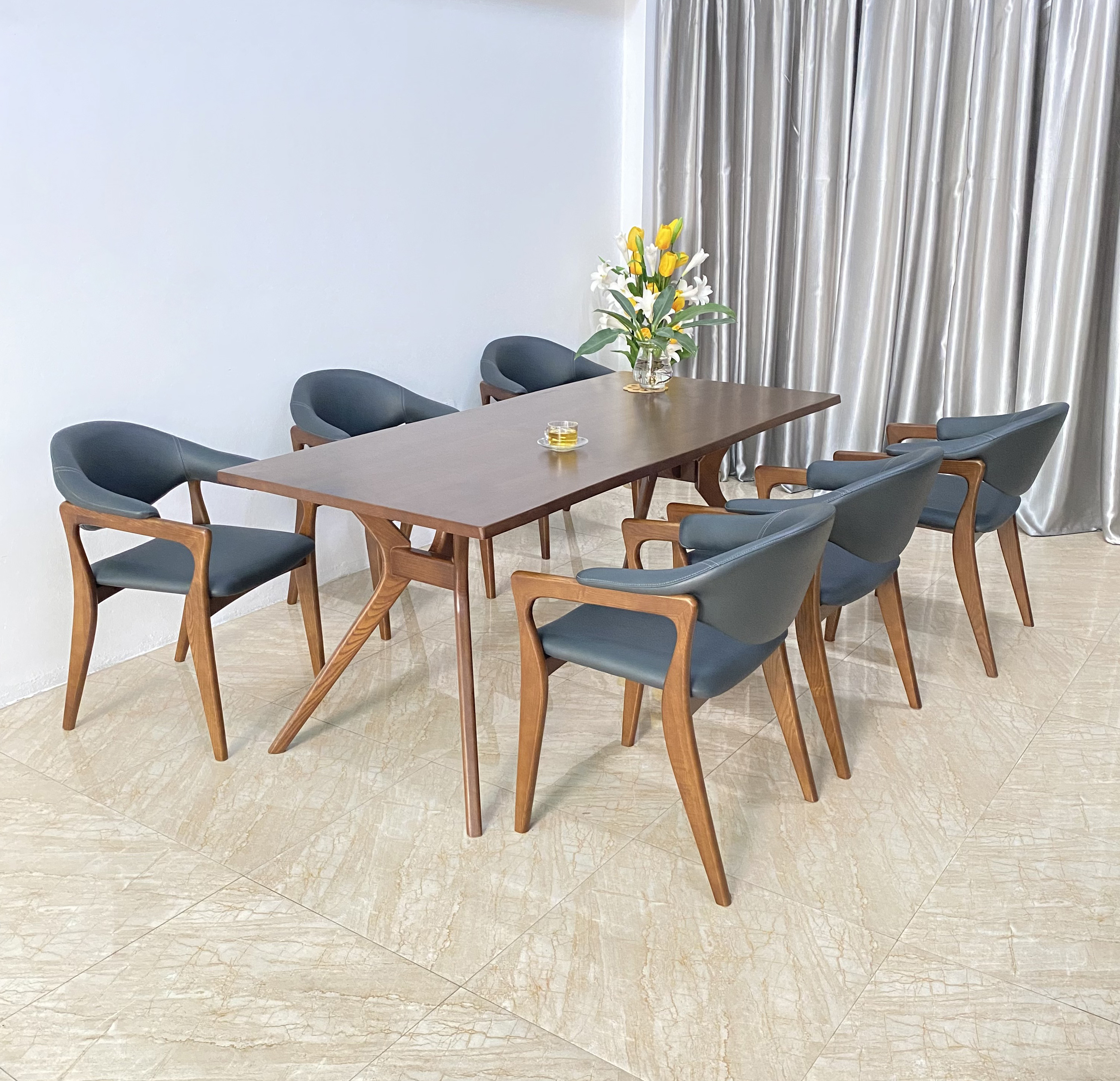 Bàn ăn Rudy 6 ghế RL6N18W