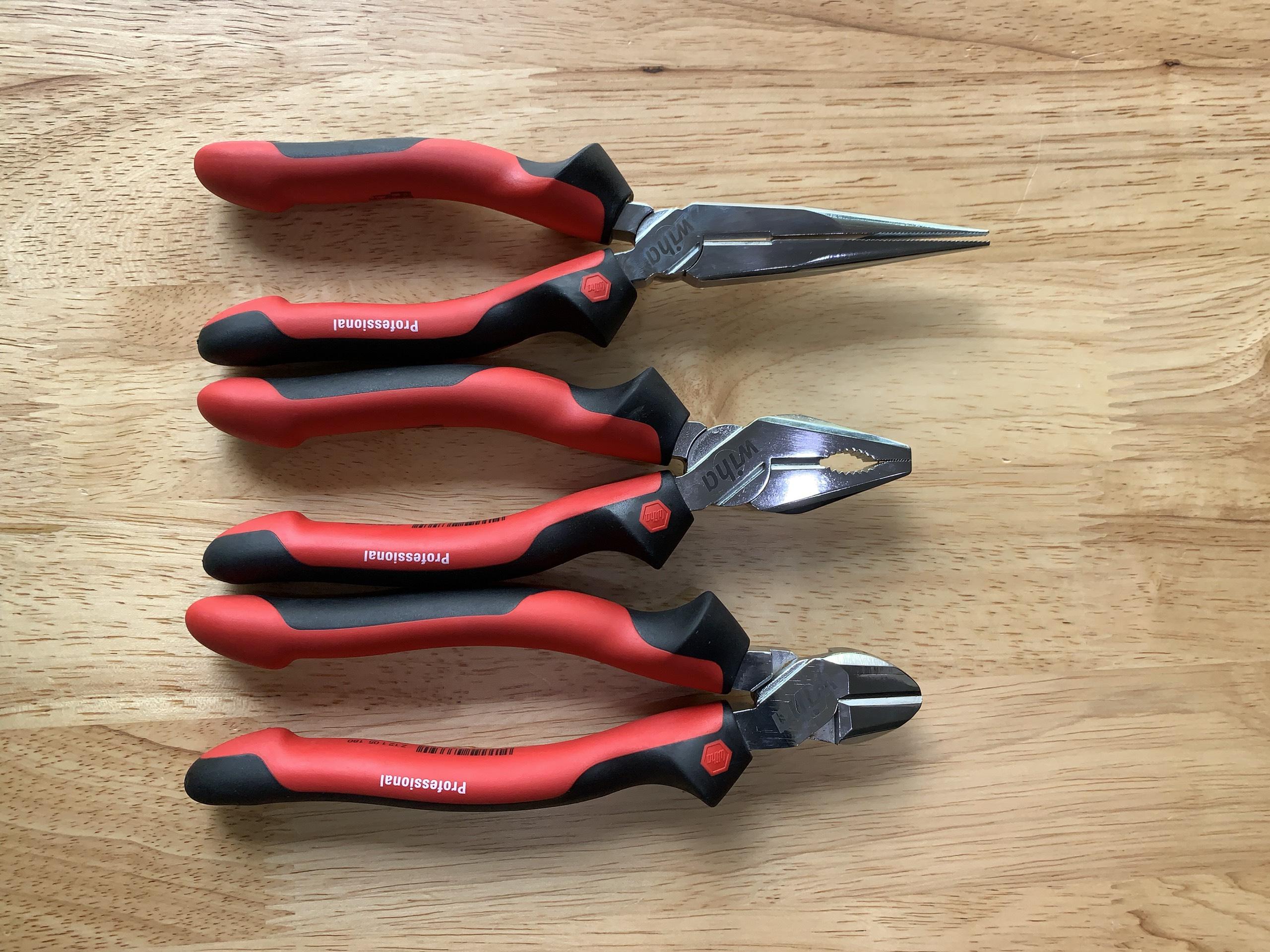 Bộ 3 kìm chuyên nghiệp Wiha (26722, 26707, 43339)