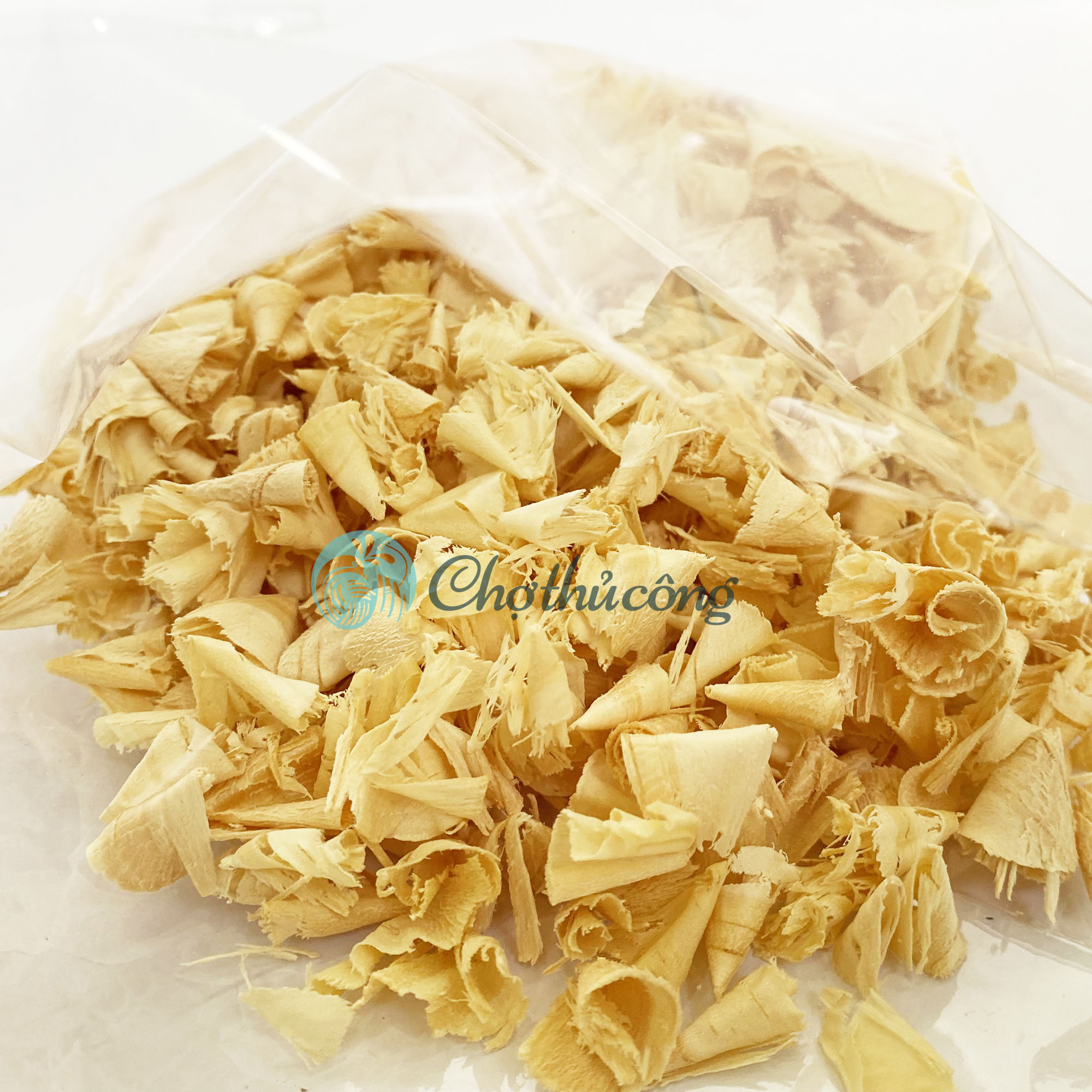 Mùn cưa thơm mùi gỗ thông tự nhiên, mùn cưa lót chuồng hamster - mùn gỗ sạch trồng cây, trồng nấm 500gr