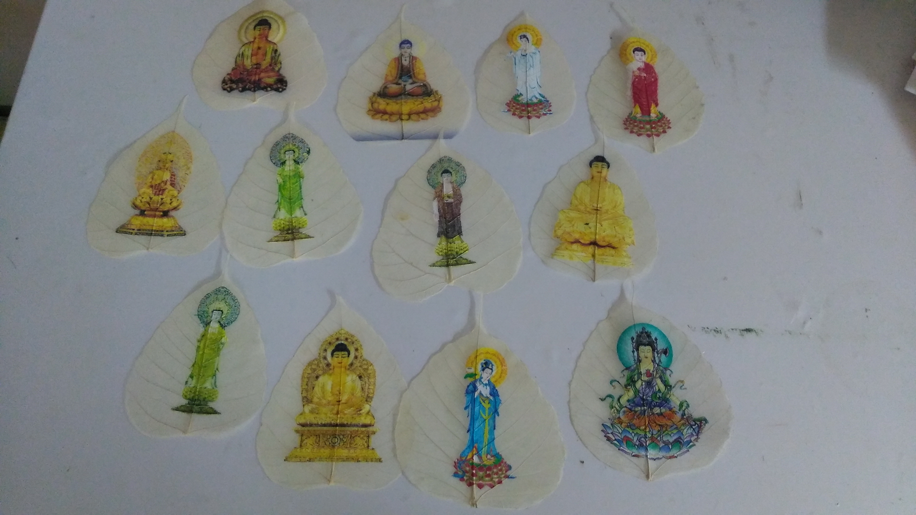 Tranh treo tường trang trí nhà cửa, nơi thờ cúng mẫu Địa tạng bồ tát, phật adida, Tranh Lá Bồ Đề Hình Phật HPB-3060