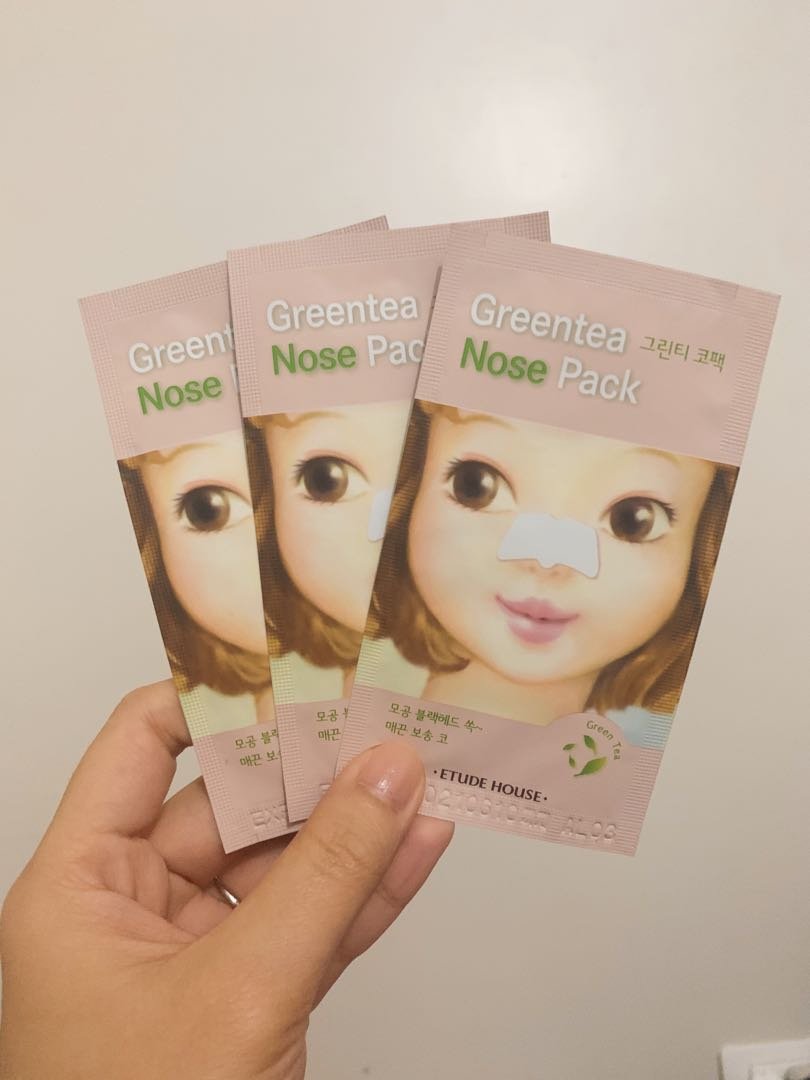 Mặt Nạ Lột Mụn Mũi Etude House Green Tea Nose Pack