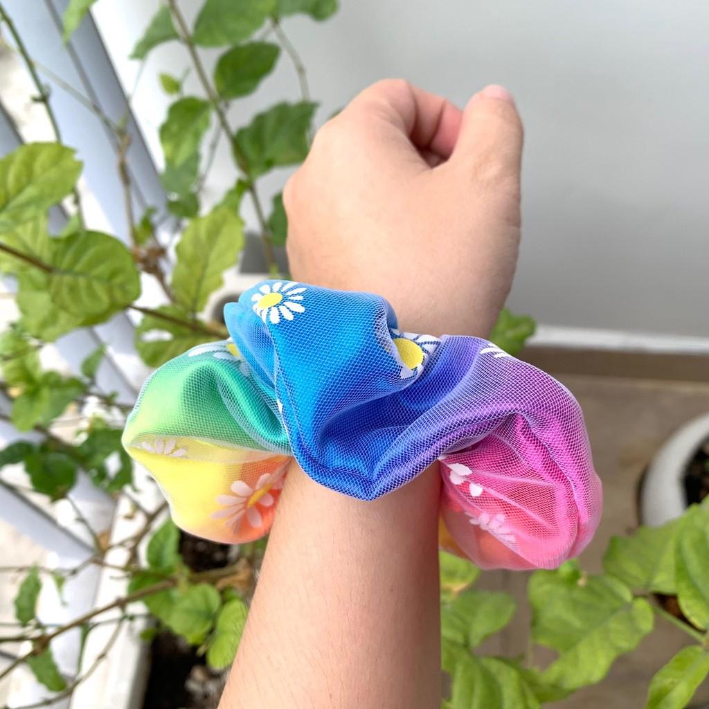 Cột tóc scrunchies voan lưới hoa cúc