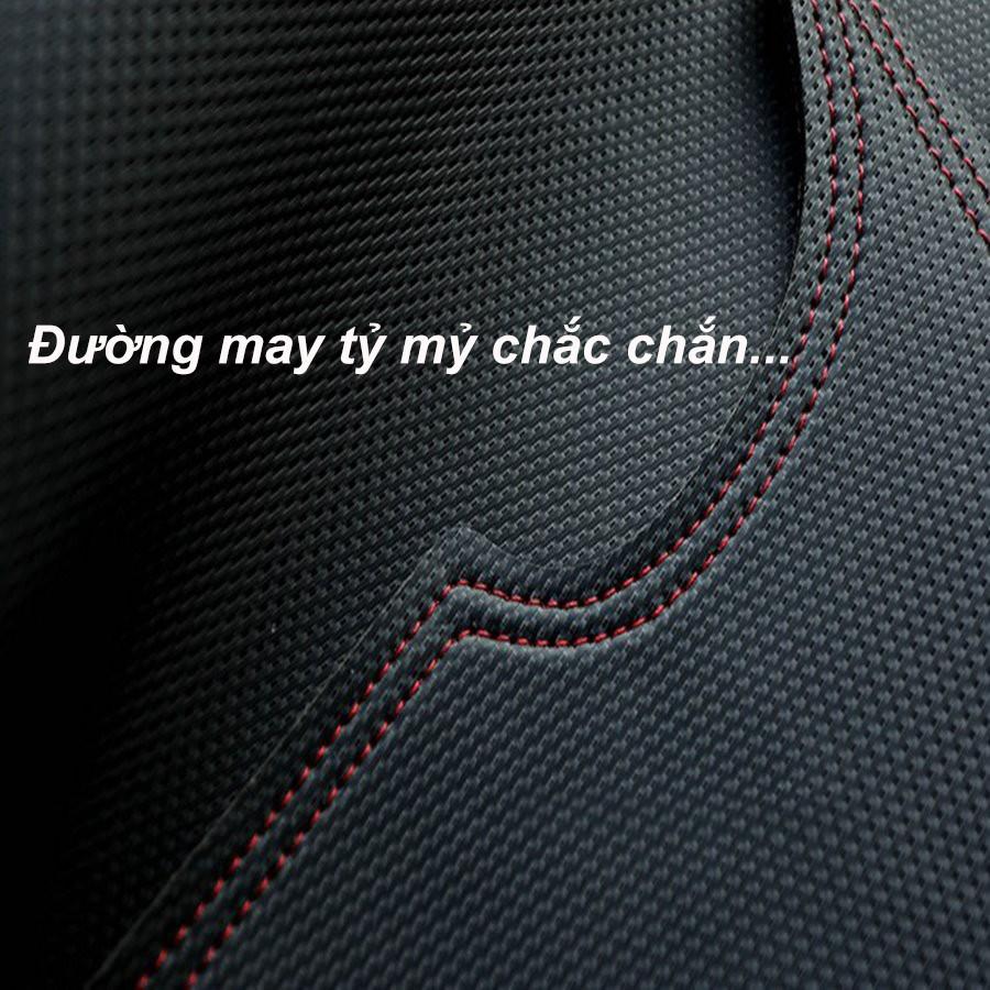 Thảm Taplo Da Carbon Dành Cho Xe Toyota Rush màu đen