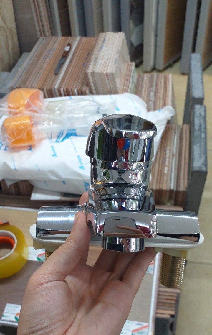 VÒI RỬA MẶT 3 LỖ GẮN CHẬU CAO CẤP