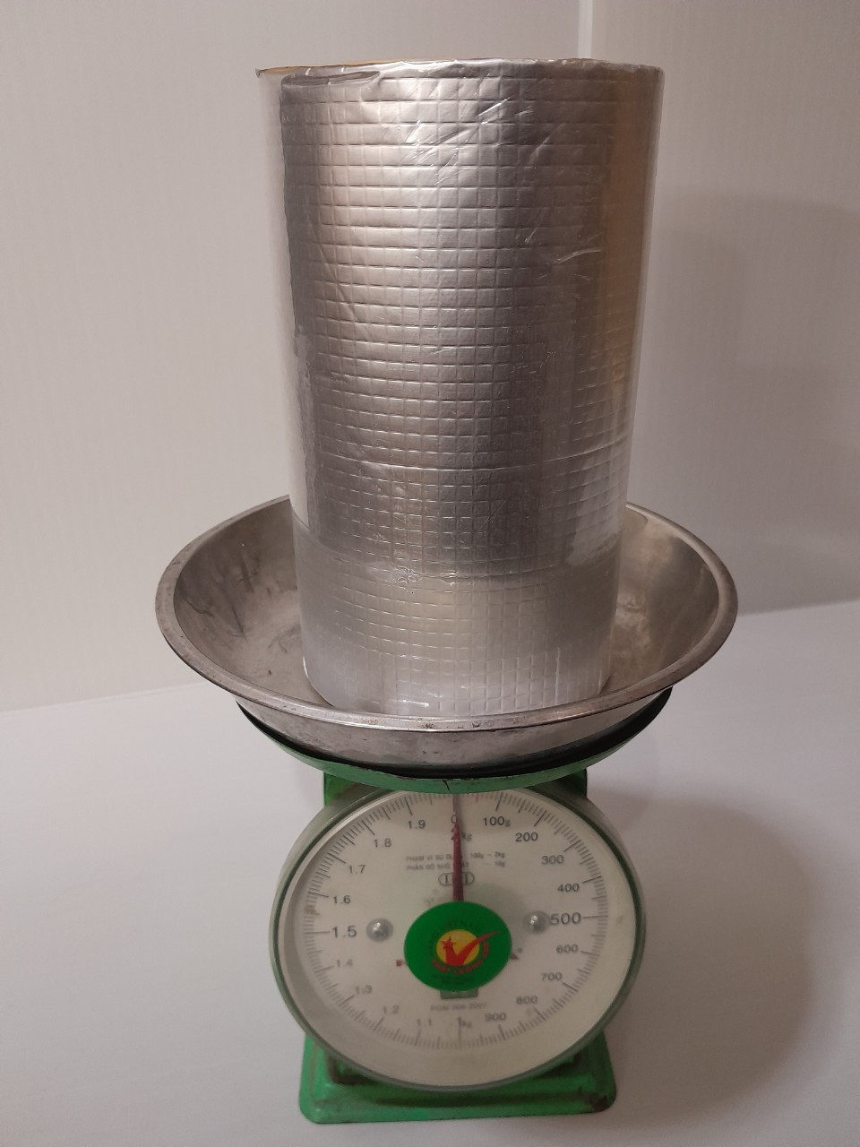 Băng keo chống dột bản 20cm, dài 5m, trọng lượng 2 Kg, keo dày, siêu dính, bám chắc trên mọi bề mặt vật liệu, hàng có sẵn giao ngay