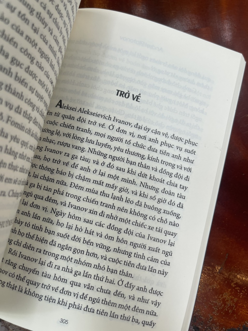 BÌNH MINH NIÊN THIẾU MÙ SƯƠNG – Vũ Thế Khôi tuyển chọn tập truyện ngắn - Andrei Platonov - NXB Văn Học