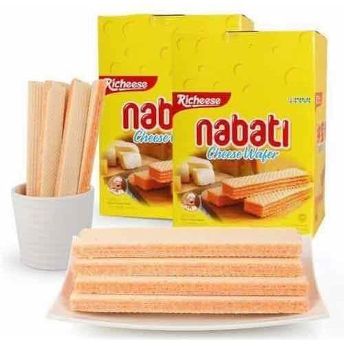 Bánh Phomai (Dạng Xốp) Richeese Nabati Cheese Cream Wafer (Hộp 20 thanh x 16g)