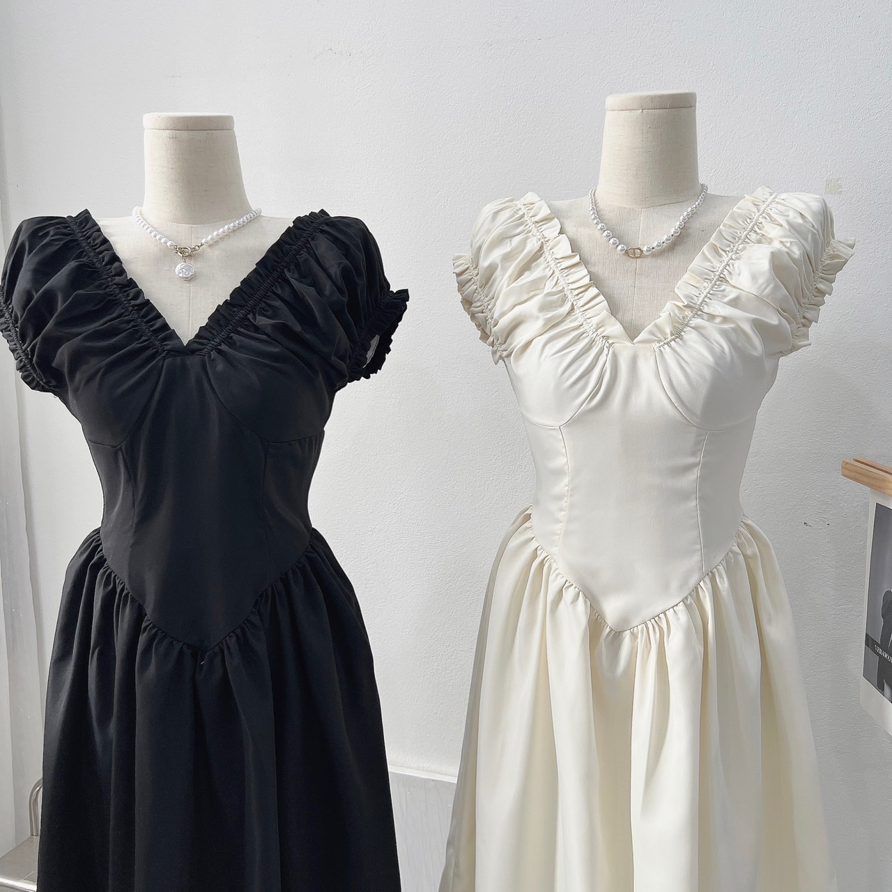 Đầm cổ v nhún vai dáng dài ulzzang